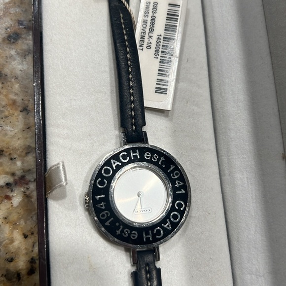 Coach watch for woman Swiss movement - Picture 5 of 9